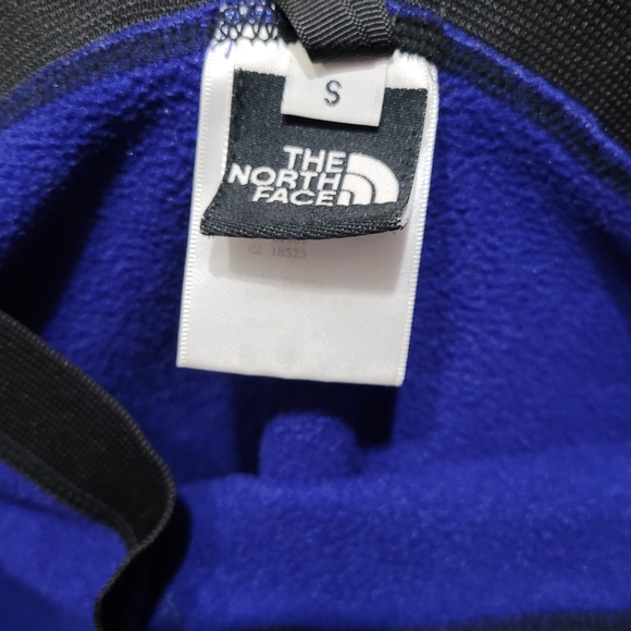 The North Face zipper sweater - Picture 9 of 10